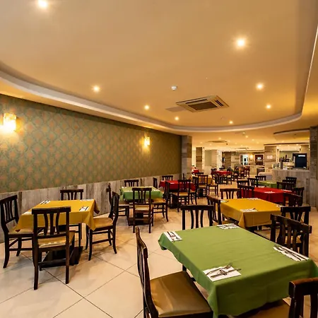 Euroclub Hotel 3*