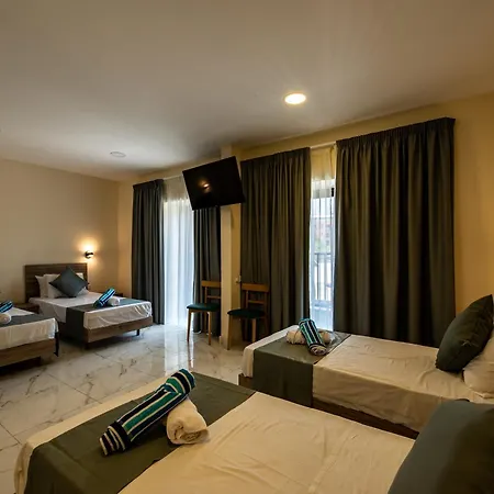 Euroclub Hotel 3*