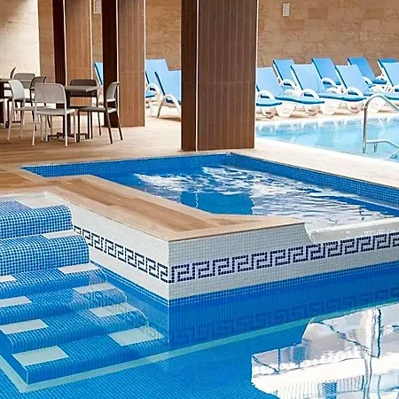 فندق Euroclub 3*
