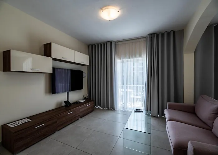 Euroclub 3* セント・ポールズ・ベイ