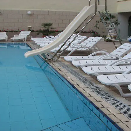 Euroclub Hotel 3*
